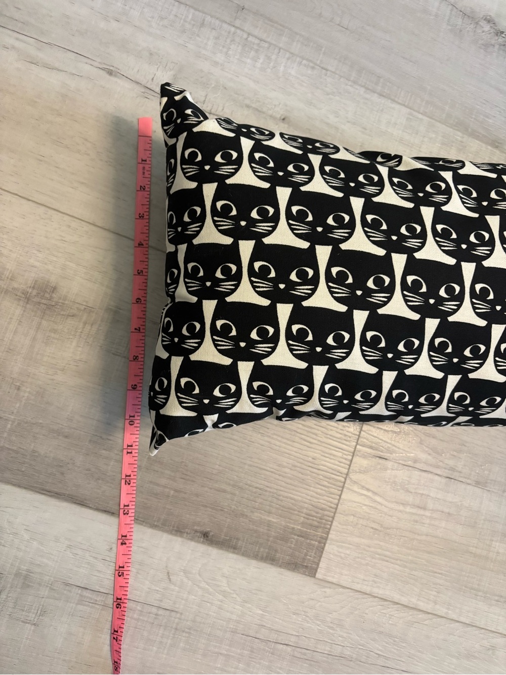 Black and White Cat Pattern Lumbar Pillow - Picture 3 of 4